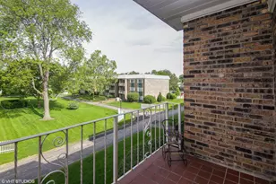 1619 N Windsor Dr, Arlington Heights, IL 60004 - Photo 15