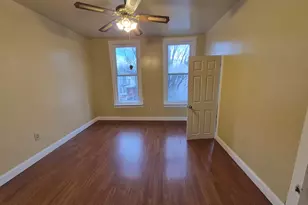 2046 W 19th St, Chicago, IL 60608 - Photo 3