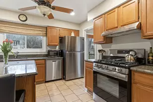 1265 Windsor Dr, Wheaton, IL 60189 - Photo 7