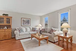 1265 Windsor Dr, Wheaton, IL 60189 - Photo 3