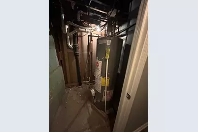 8211 S Saginaw Avenue, Chicago, IL 60617 - Photo 15