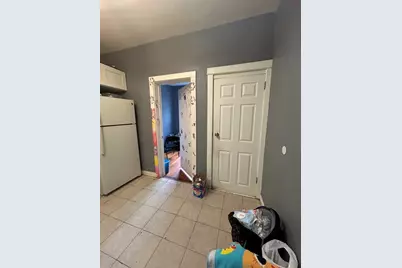 8211 S Saginaw Avenue, Chicago, IL 60617 - Photo 3