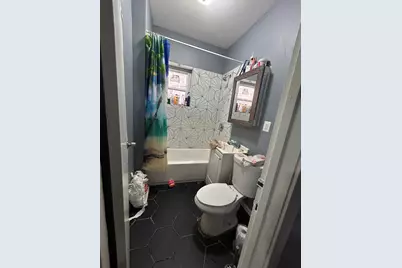 8211 S Saginaw Avenue, Chicago, IL 60617 - Photo 3