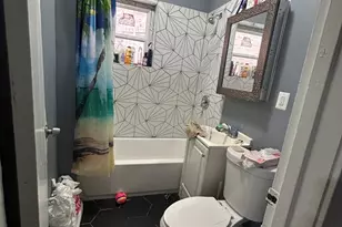 8211 S Saginaw Ave, Chicago, IL 60617 - Photo 3