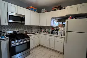 8211 S Saginaw Ave, Chicago, IL 60617 - Photo 1