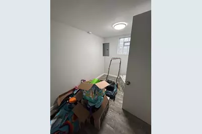 8211 S Saginaw Avenue, Chicago, IL 60617 - Photo 11