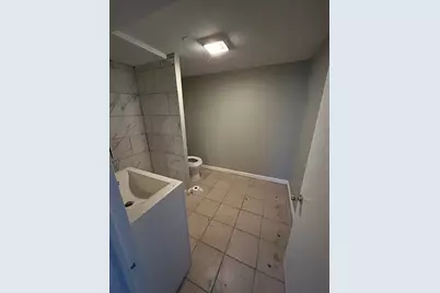 8211 S Saginaw Avenue, Chicago, IL 60617 - Photo 5