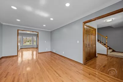 2S904 Heritage Glen Court, Batavia, IL 60510 - Photo 3