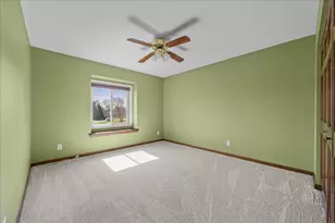 2S904 Heritage Glen Ct, Batavia, IL 60510 - Photo 13