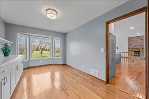 2S904 Heritage Glen Ct, Batavia, IL 60510 - Photo 5