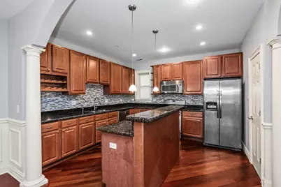 7020 S Paxton Avenue #1S, Chicago, IL 60649 - Photo 3