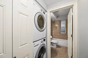 7020 S Paxton Ave, Chicago, IL 60649 - Photo 21