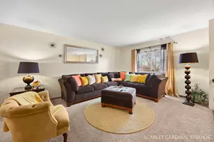 2140 Sandburg Dr, Aurora, IL 60506 - Photo 3