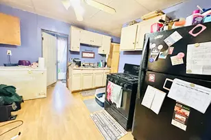 208 W 12th St, Streator, IL 61364 - Photo 7