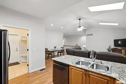 1013 2nd Street Court #0, Moline, IL 61265 - Photo 7