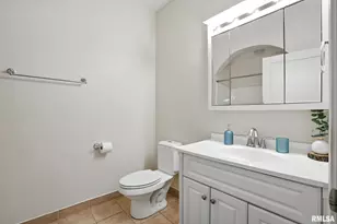 1013 2nd St Ct, Moline, IL 61265 - Photo 15