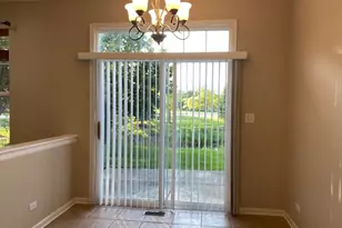 372 Pine Lake Cir, Vernon Hills, IL 60061 - Photo 11