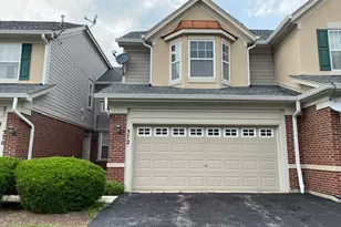 372 Pine Lake Cir, Vernon Hills, IL 60061 - Photo 1