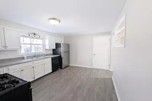 530 Wilshire Dr, Machesney Park, IL 61115 - Photo 7