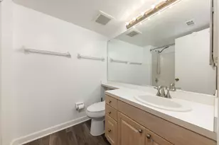 [Address not provided], Naperville, IL 60563 - Photo 17