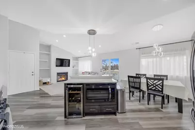 1251 Rosewood Court #B2, Schaumburg, IL 60193 - Photo 9