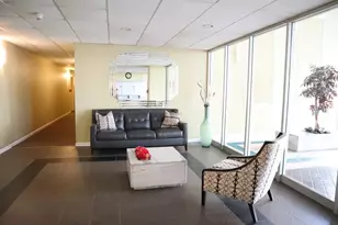 9009 Golf Rd, Des Plaines, IL 60016 - Photo 5