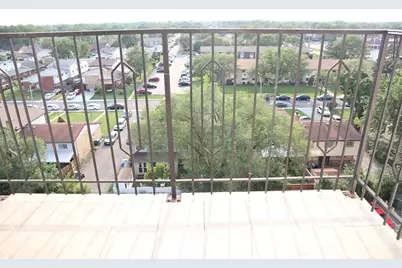 9009 Golf Road #8B, Des Plaines, IL 60016 - Photo 9