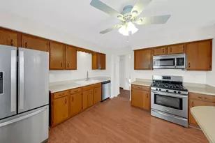 5080 Prairie Oak Rd, Gurnee, IL 60031 - Photo 13