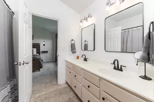 2804 Longmeadow Ln, Bloomington, IL 61704 - Photo 31