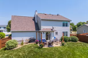 2804 Longmeadow Ln, Bloomington, IL 61704 - Photo 51