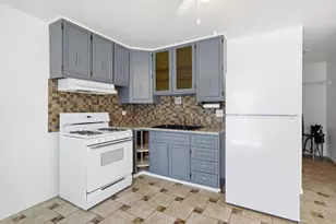 22701 Theodore Ave, Sauk Village, IL 60411 - Photo 11