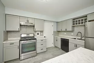 1320A Lore Ln, Lombard, IL 60148 - Photo 19