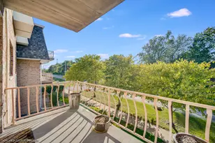 18855 Burnham Ave, Lansing, IL 60438 - Photo 7