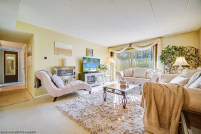 18855 Burnham Avenue #234, Lansing, IL 60438 - Photo 5