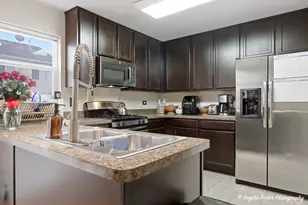 593 Treble Ln, Volo, IL 60073 - Photo 9