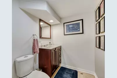 2737 N Central Park Avenue, Chicago, IL 60647 - Photo 15