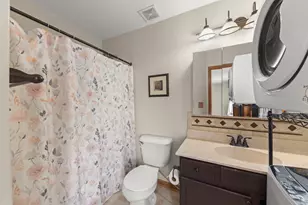 2940 Arbor Ln, Aurora, IL 60502 - Photo 15