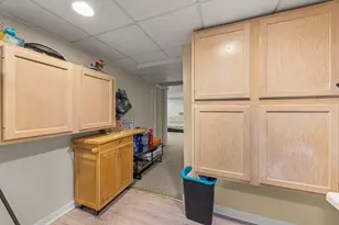 2940 Arbor Ln, Aurora, IL 60502 - Photo 21