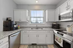 2940 Arbor Ln, Aurora, IL 60502 - Photo 7