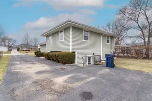 551 N Vista Ave, Lombard, IL 60148 - Photo 23