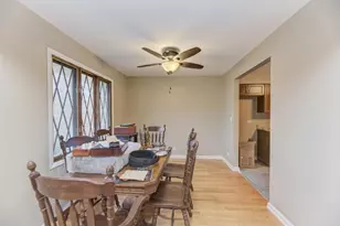 551 N Vista Ave, Lombard, IL 60148 - Photo 5