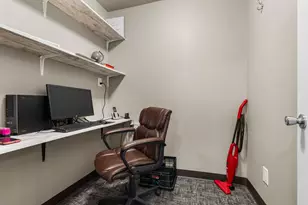 702 Cambridge Ave, Rockford, IL 61102 - Photo 9