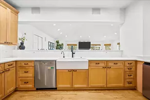 265 Dickens St, Northfield, IL 60093 - Photo 9