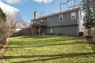 15 Newtown Ct E, Buffalo Grove, IL 60089 - Photo 27