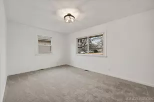 123 N Rosedale Ave, Aurora, IL 60506 - Photo 15