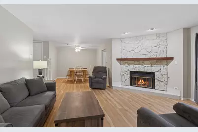 724 Maplewood Court #34-B, Willowbrook, IL 60527 - Photo 3