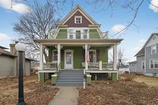 212 N Pine St, Momence, IL 60954 - Photo 1