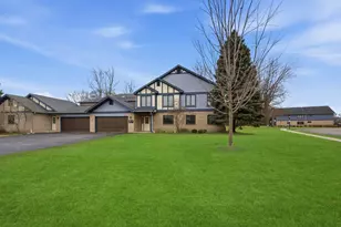 2722 Harbor Dr, Joliet, IL 60431 - Photo 1