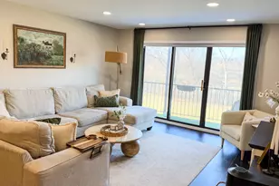 250 W Parliament Pl, Mount Prospect, IL 60056 - Photo 5