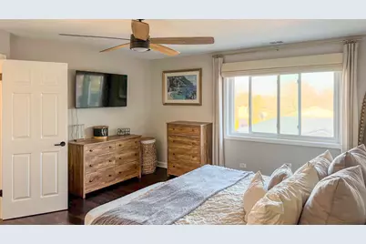 250 W Parliament Place #301, Mount Prospect, IL 60056 - Photo 25